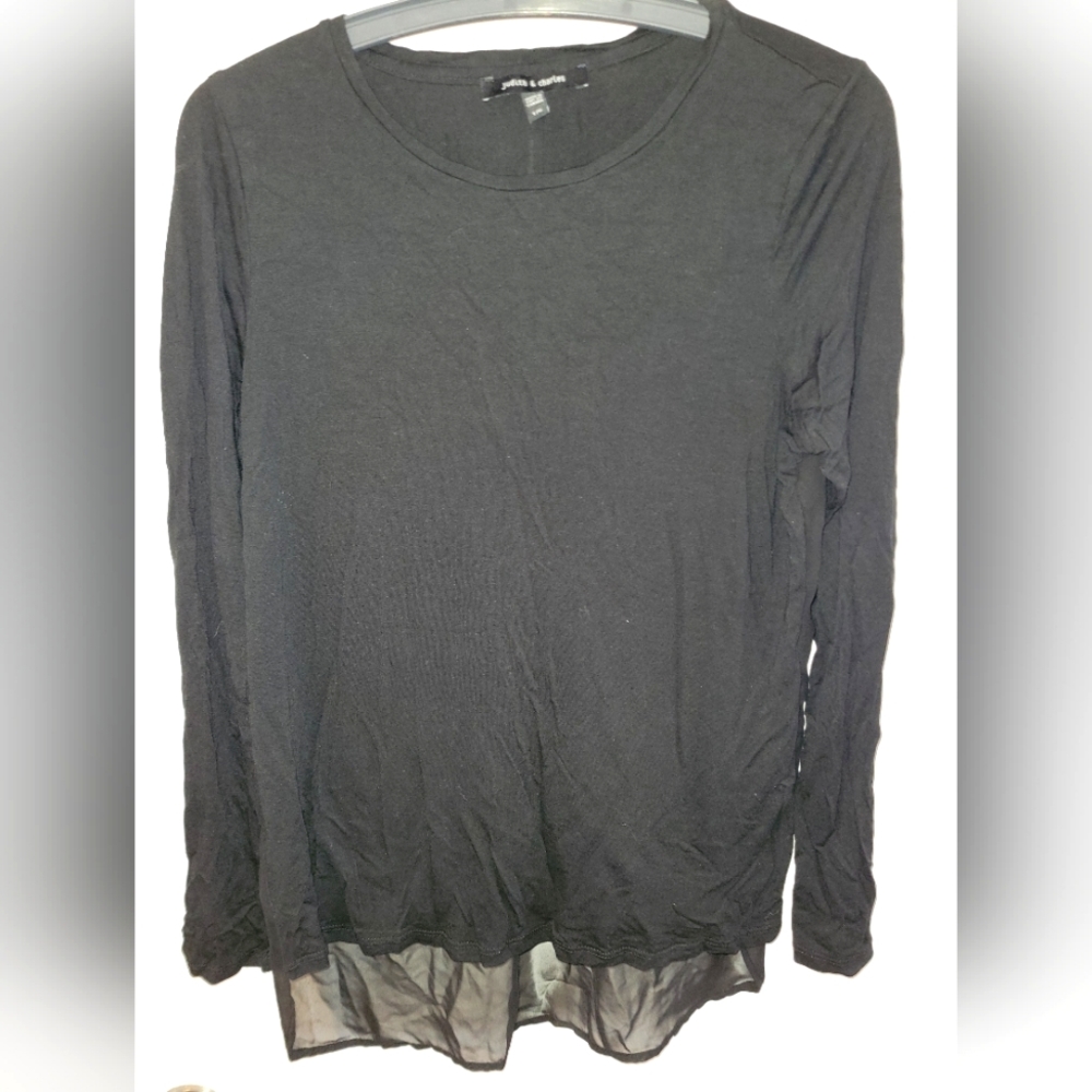 Judith and Charles blouse size large